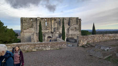 Retour à l'abbaye. Merci J.Jacques pour cette belle rando